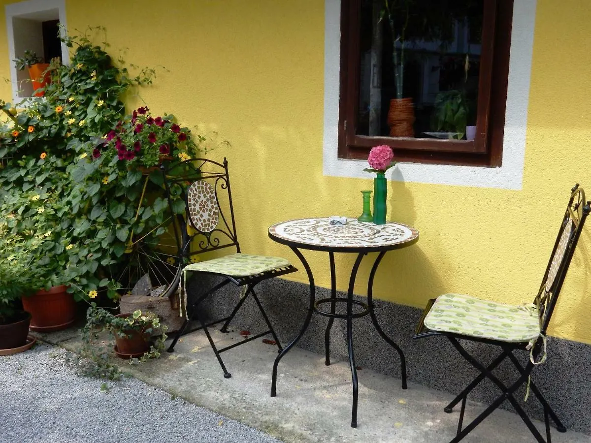 شقة ليوبليانا  في Yellow House